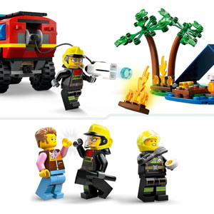 CITY - Le 4x4 de pompiers et le canot de sauvetage