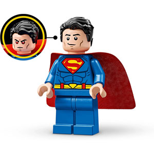Le robot de Superman contre Lex Luthor