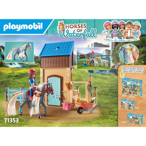 Amelia & Whisper avec box pour chevaux