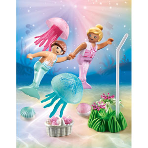 Enfants sirènes avec méduses et coquillages