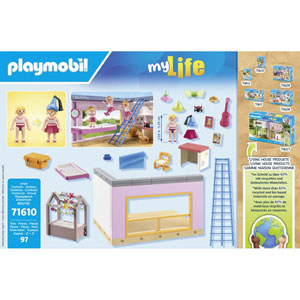Chambre d'enfant avec lit cabane