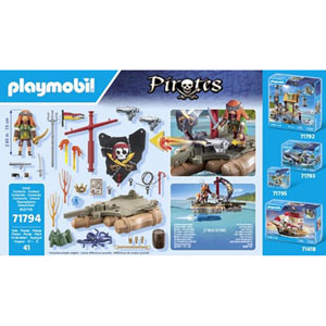 Pirate avec radeau flottant, canons et trésor