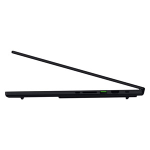 BLADE 16 OLED QHD+ - U9 / 32G / 1T / RTX 5070 Ti