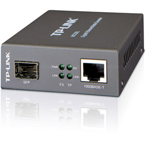 photo MC220L Gigabit Ethernet Media Converter