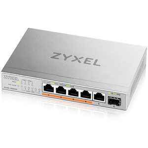 photo Switch 5 ports 2.5G avec port uplink 10G