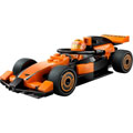 CITY - Voiture de course McLaren avec pilote de F1